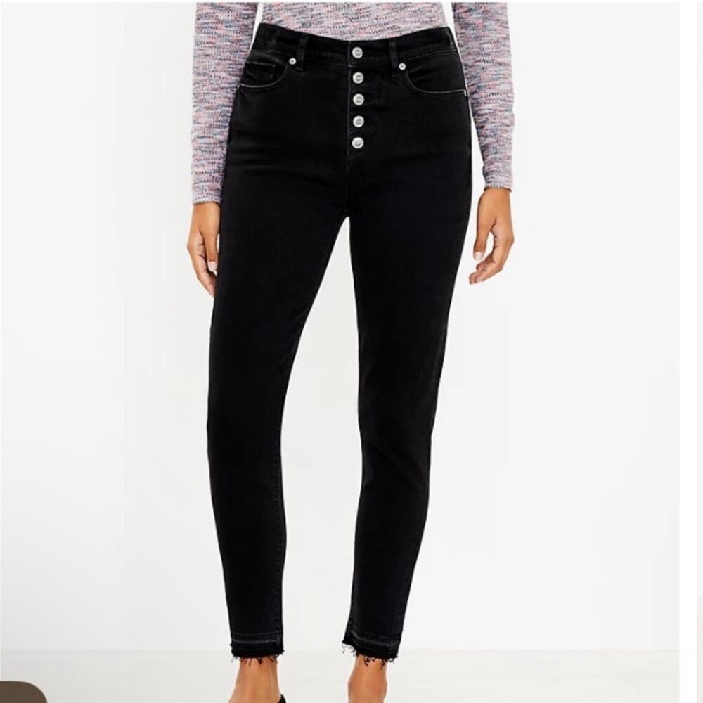 Loft The Curvy Skinny Button Fly High Rise Jeans Size 27 Washed Black Raw Hem